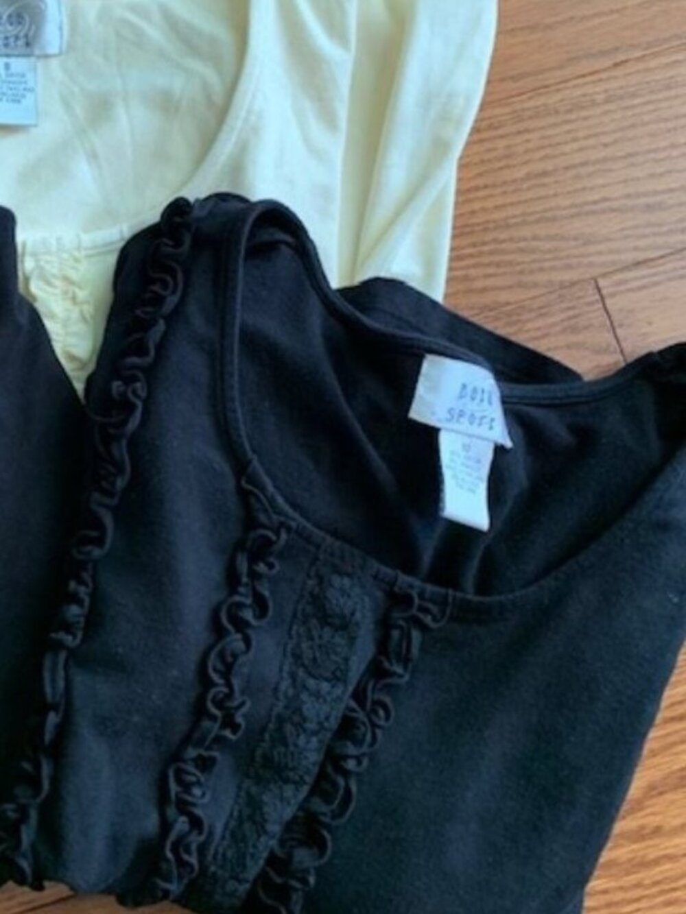 Betu Sport black Ruffle top - 10